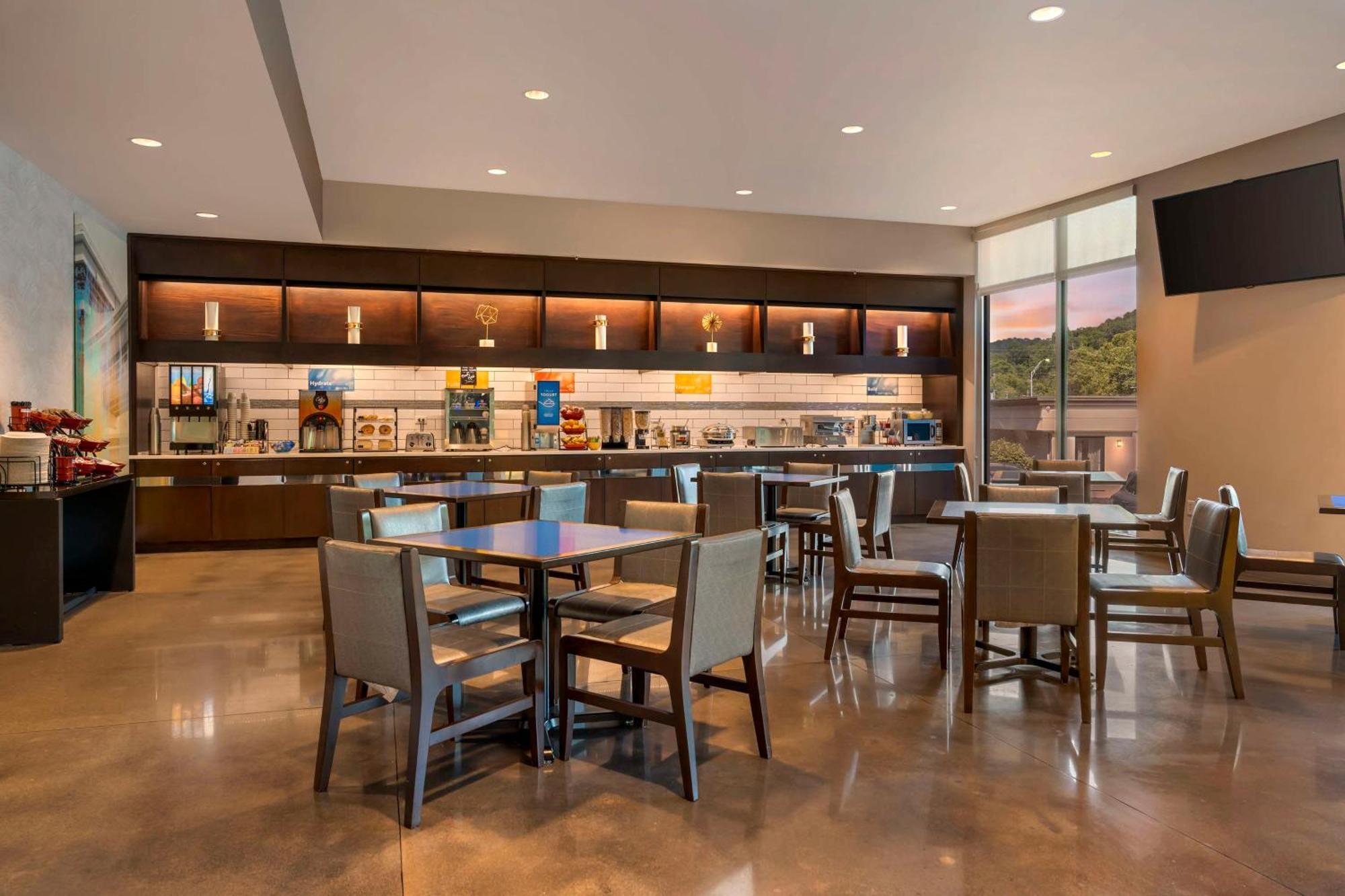 Glo Hotel Asheville-Blue Ridge Parkway Eksteriør billede